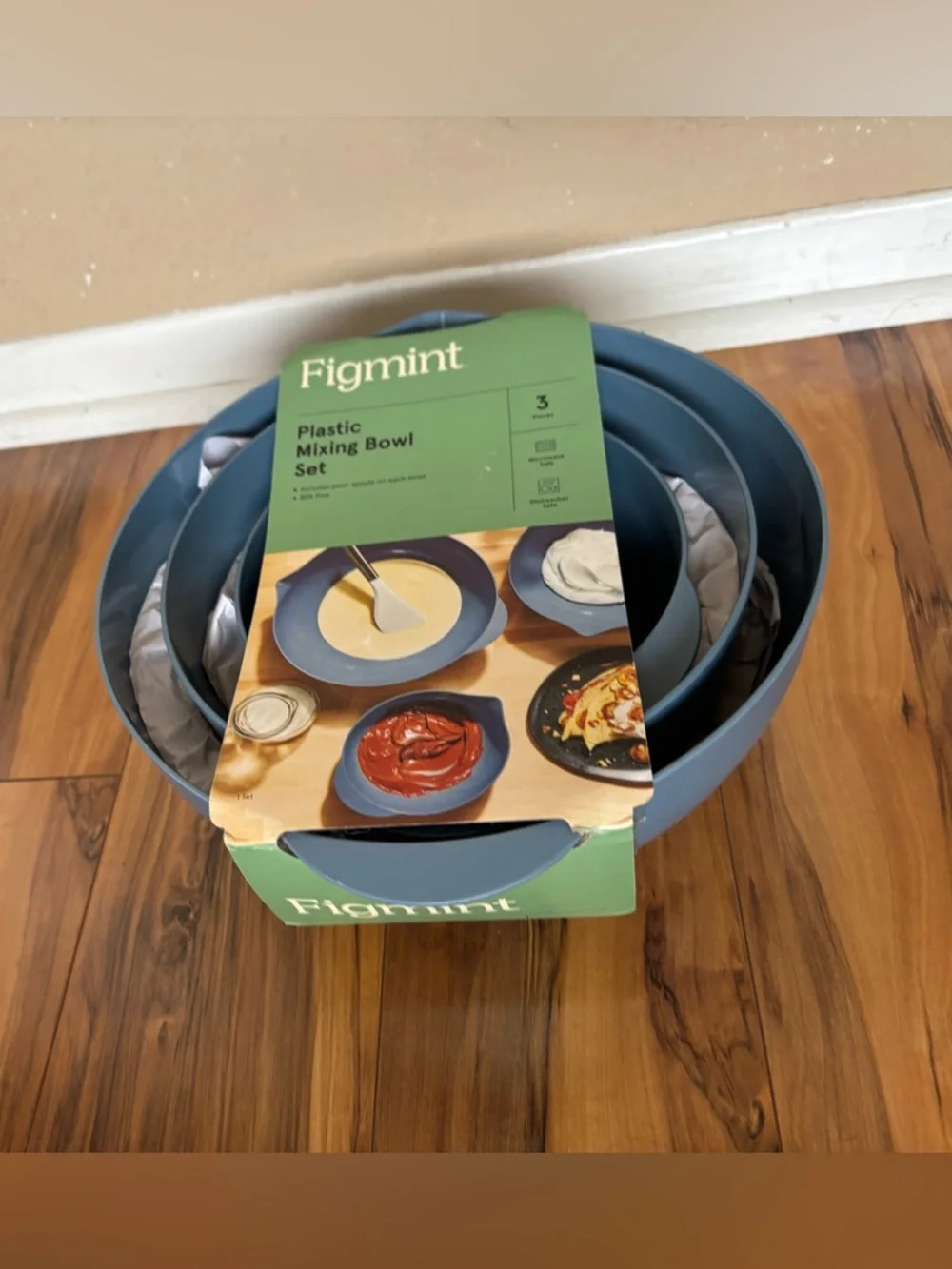 Figmint from Target blue plastic mixing bowl set of 3